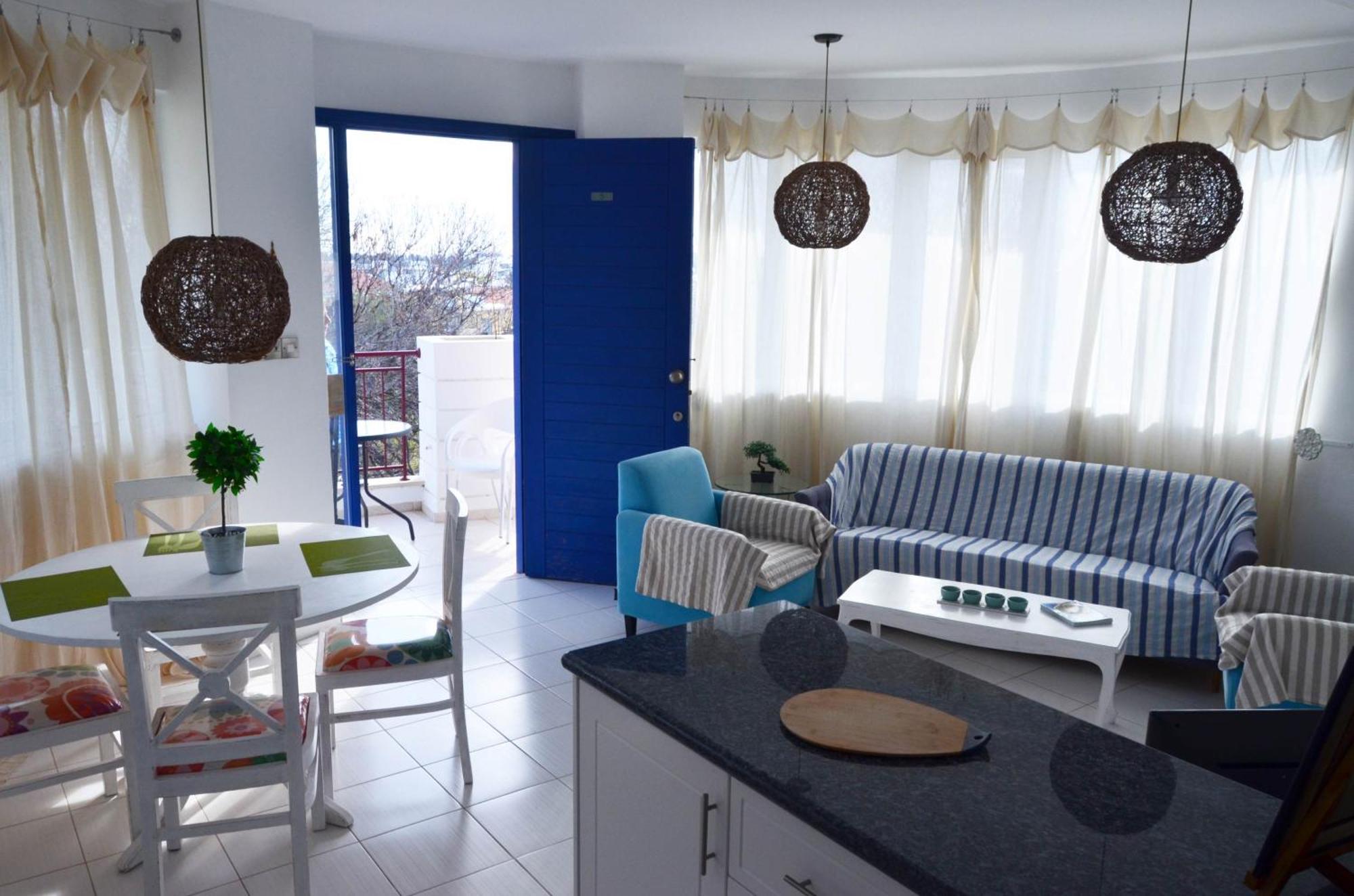 Mia'S Cove Apartment Paphos ภายนอก รูปภาพ